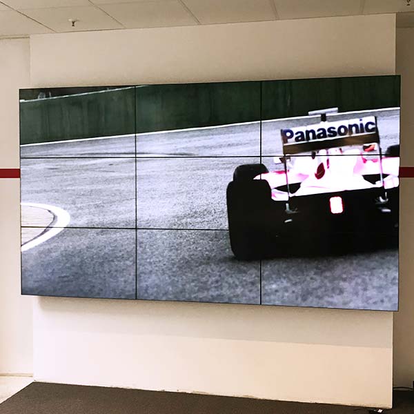 Integrierte Bildschirmtechnik und Video Wall